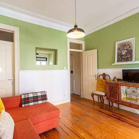 Spacious Apartment With Terrace At Graca Lisboa Kültér fotó