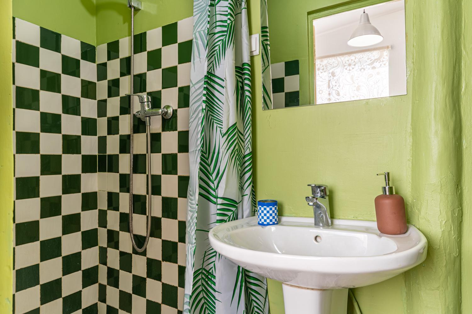 Spacious Apartment With Terrace At Graca Lisboa Kültér fotó